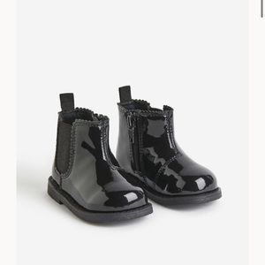 H&M - Warm-lined Chelsea Boots